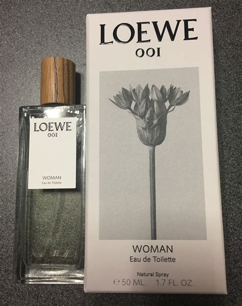 Loewe 001 Woman eau de parfum for women.